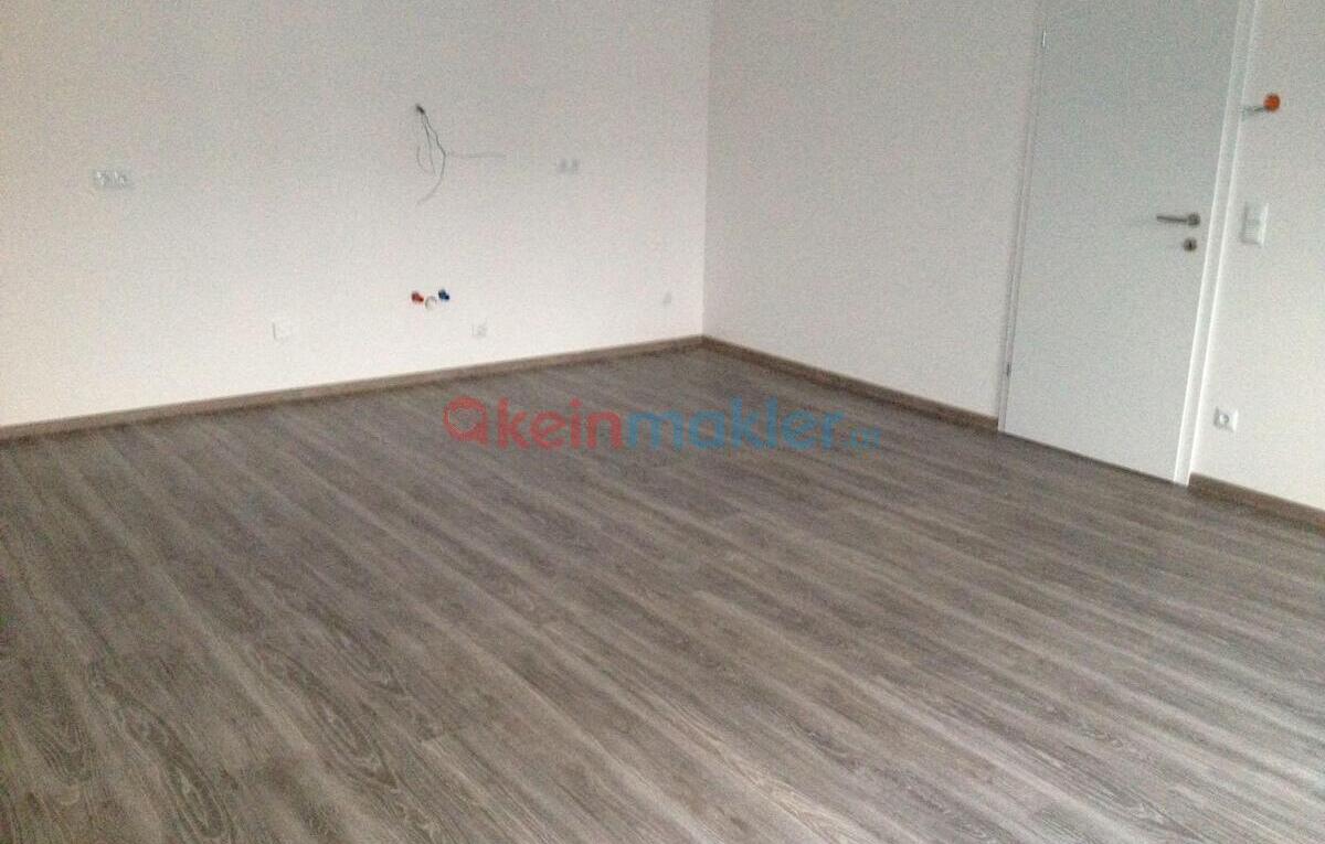 Dachensteingasse, 2700 Wiener Neustadt; ID:0
