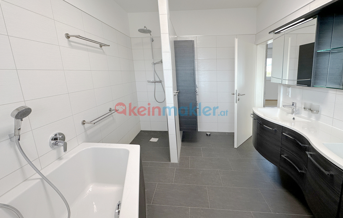 Karwendelstr. 13, 6112 Österreich; ID:0