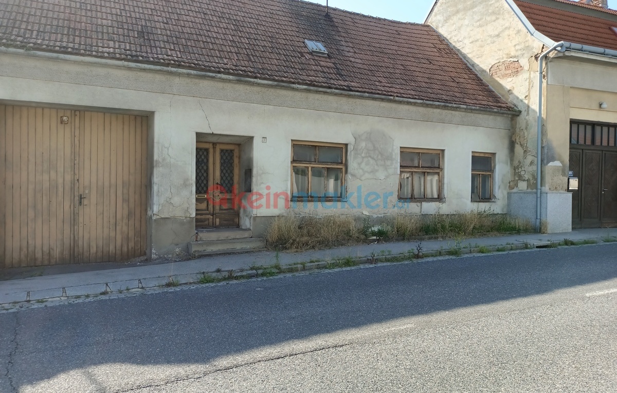 , 2165 Drasenhofen; ID:0